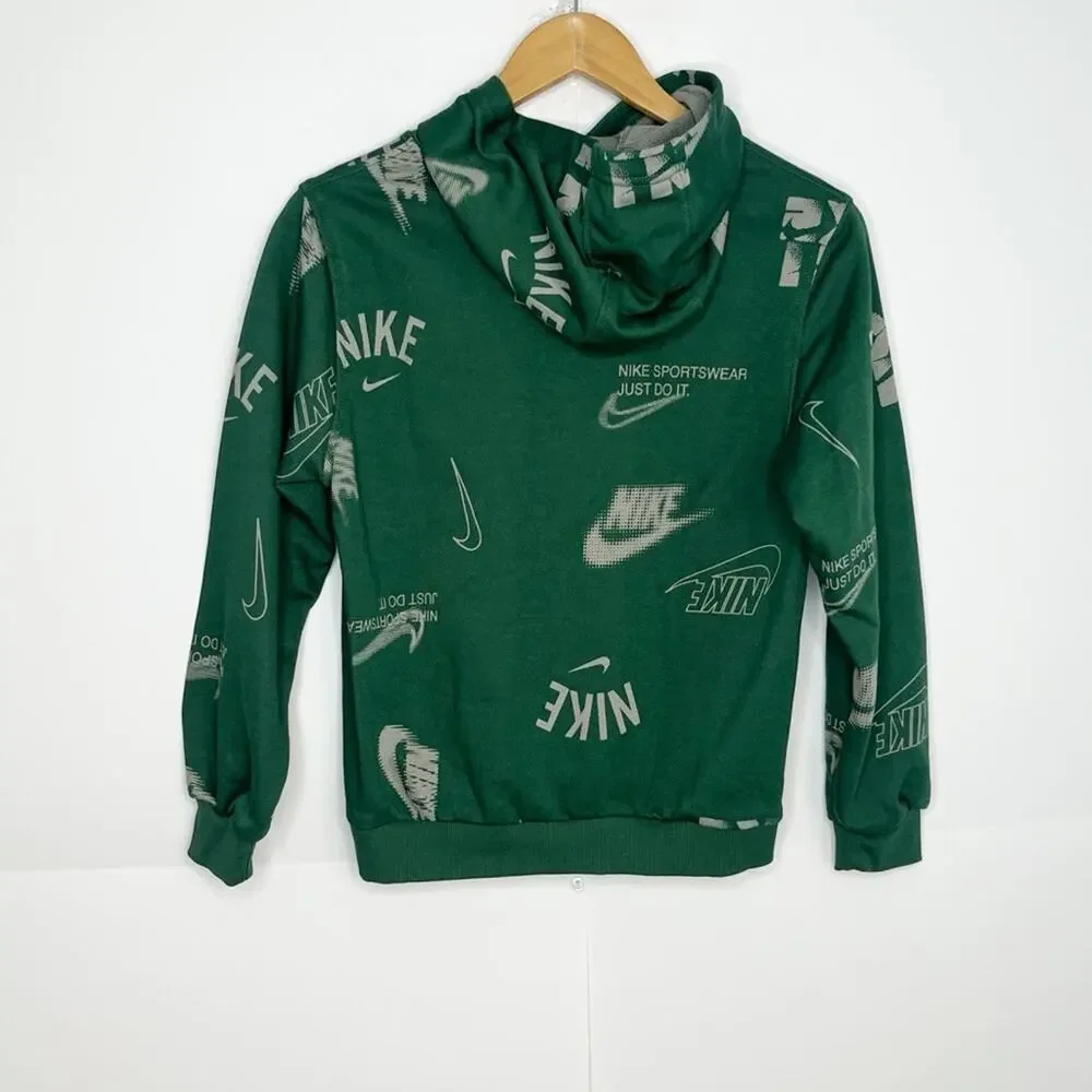 Nike kids sportswear